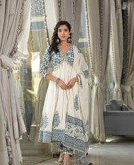 Enjoy your Festive with our amazing Alia style suit set